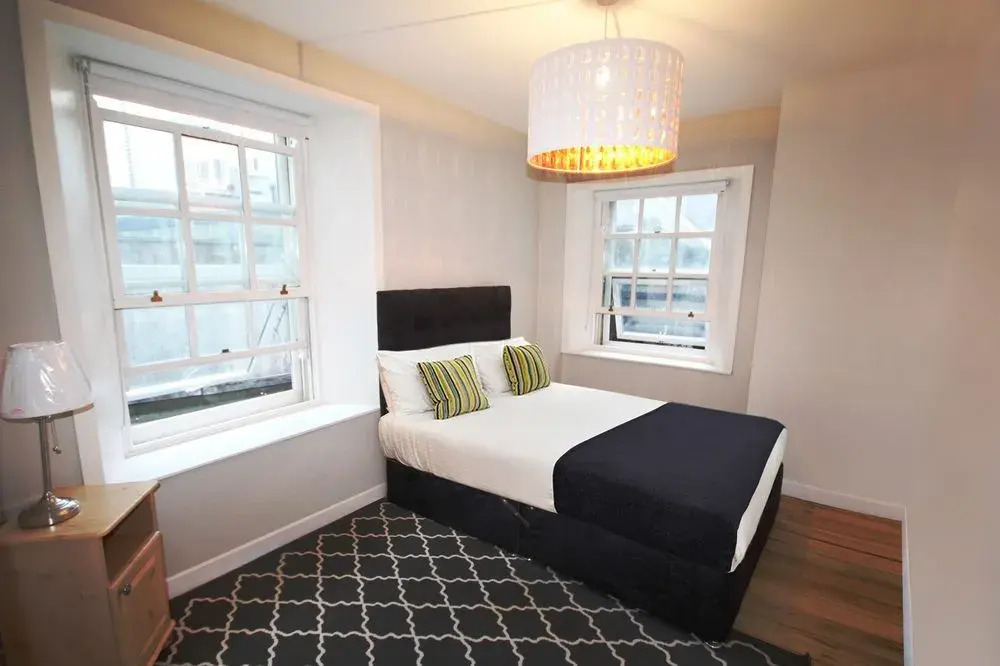 Dame Street Luxury Apartment