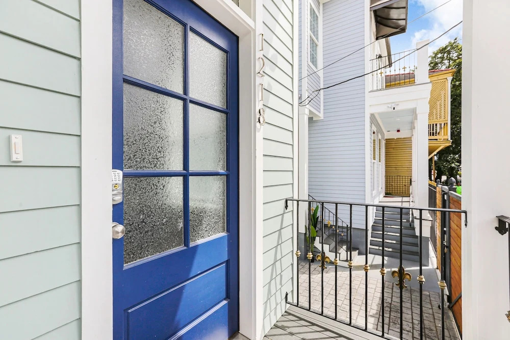 Brand New Condo with Pool - Steps to St Charles Ave