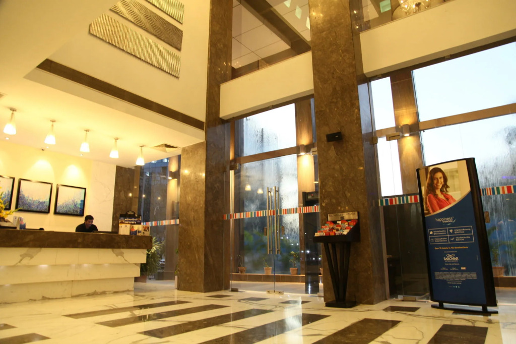 Grand Hometel Malad