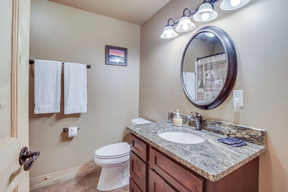Lead Home w/ Pool Access: 3 Mi to Terry Peak Mtn!