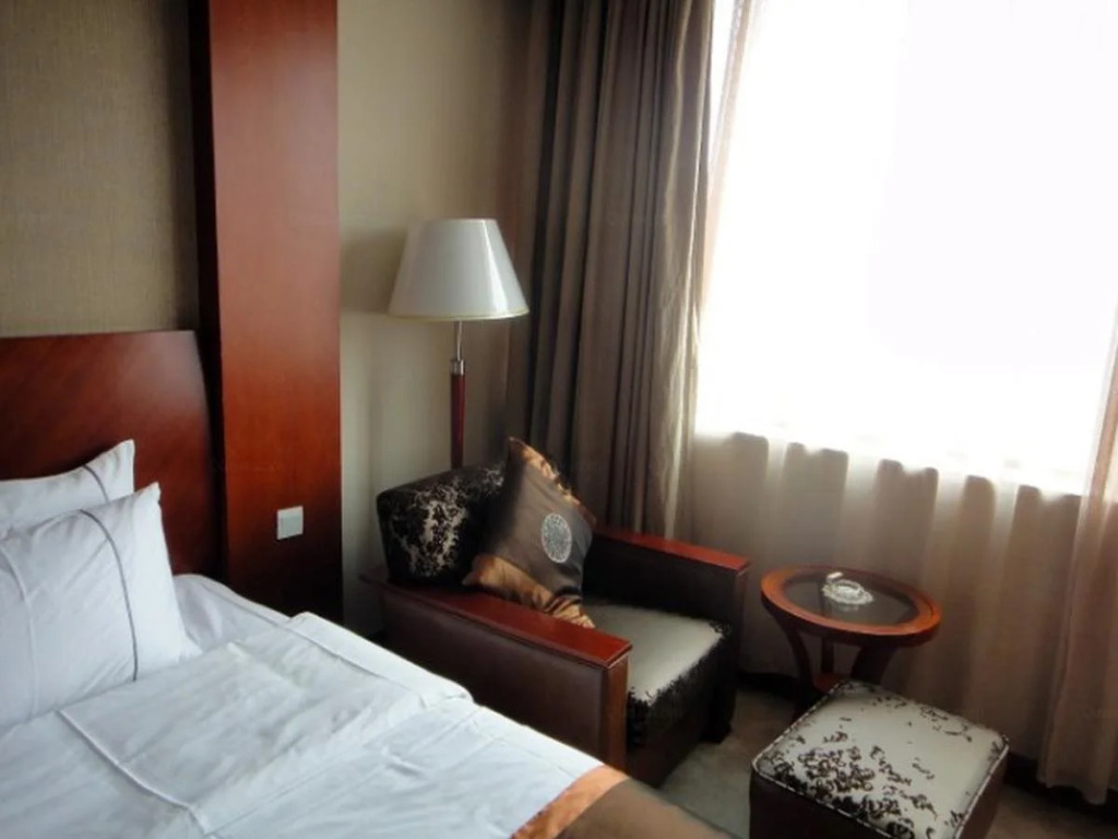 Yixing Hotel
