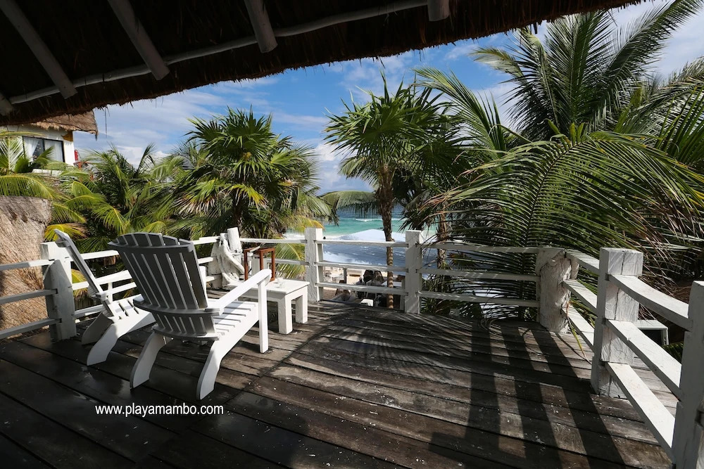 Playa Mambo Eco Cabanas