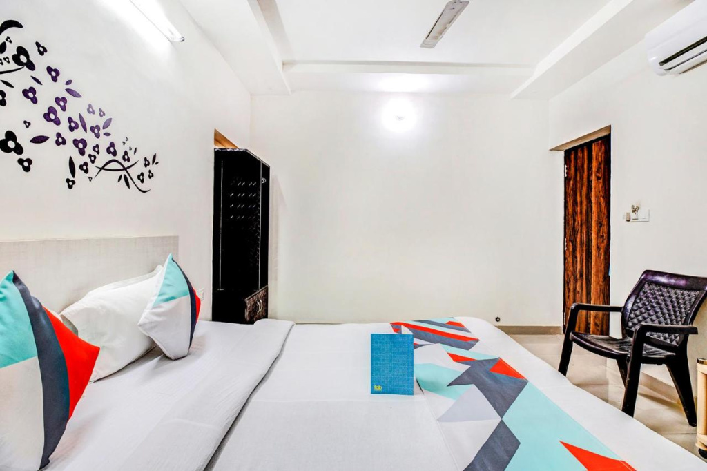 FabHotel Himanshi