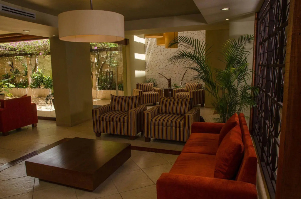 Hotel Casa Colonial Cozumel-Dog Friendly