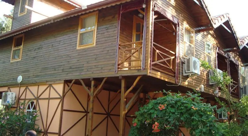 YAVUZ MOTEL ADRASAN