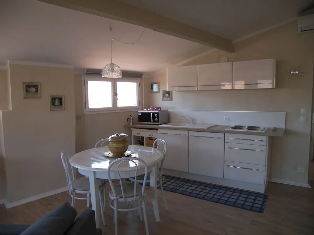 Charming apartment Forville Market
