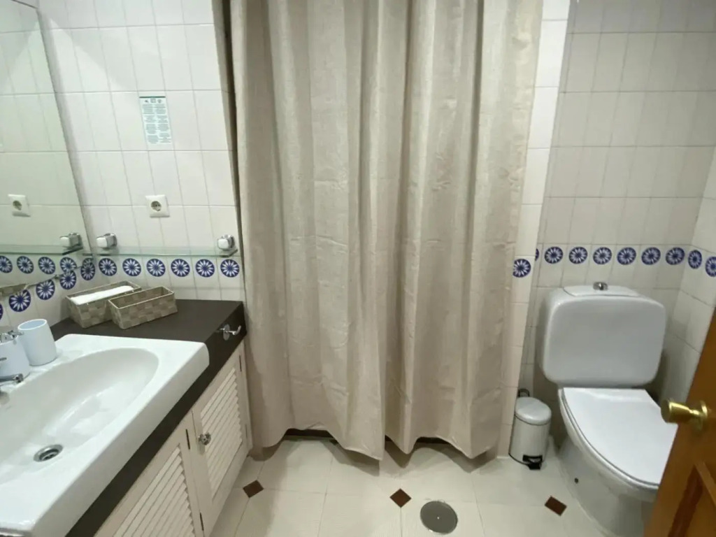 Luminoso apartamento en segunda línea playa 438