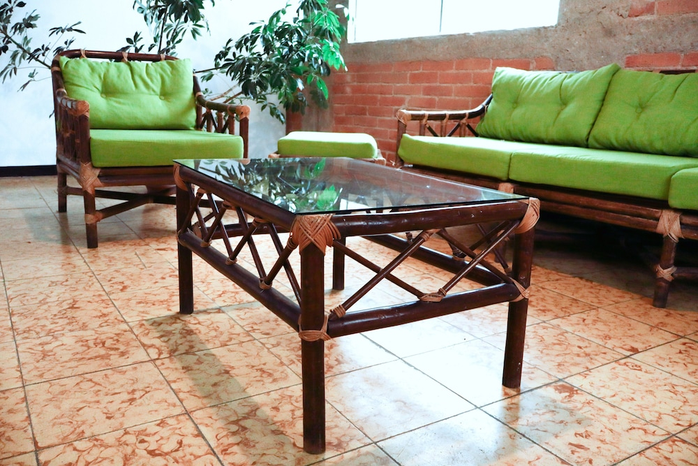 Lar Antiqua Hotel