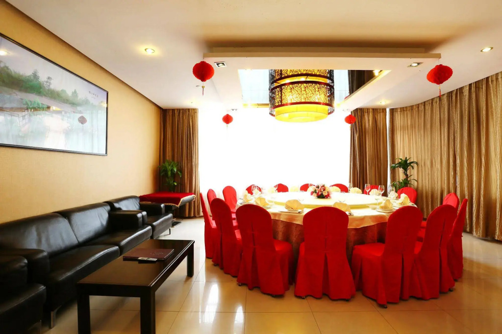 Sichuan Hotel Shenzhen,Near Huaqiang North