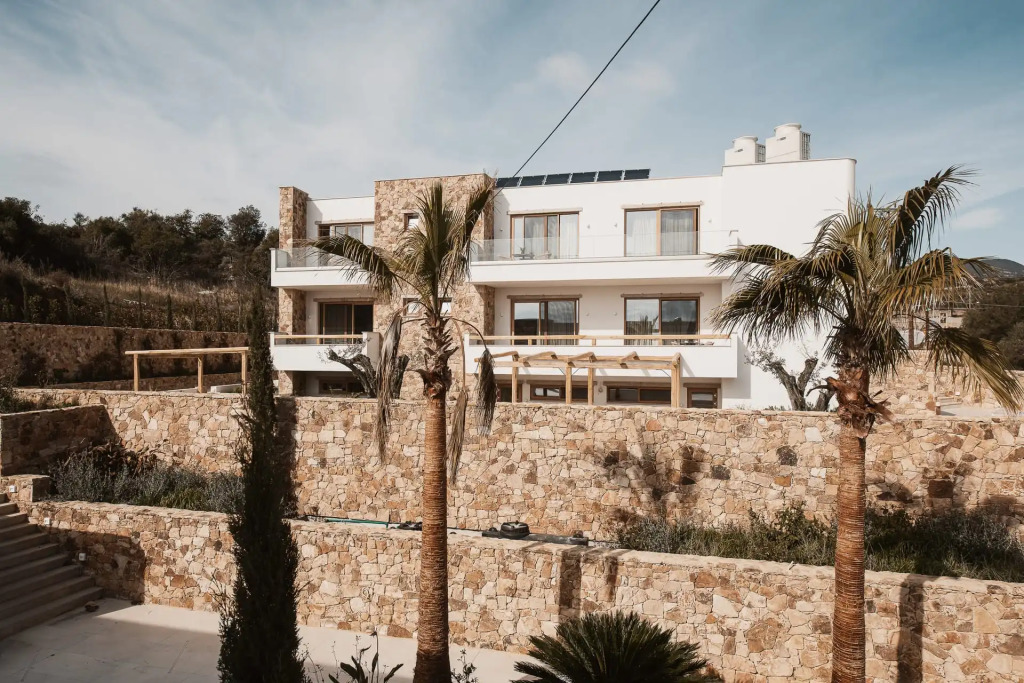 Myra Hotel