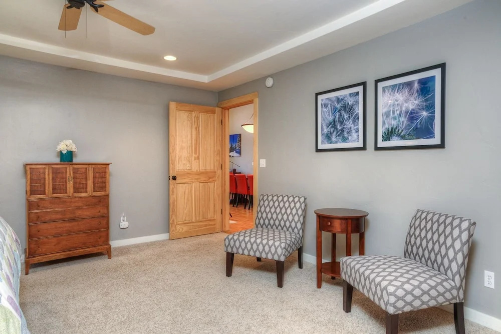 Chic 3BR in Truckee Tahoe Donner Access by RedAwning
