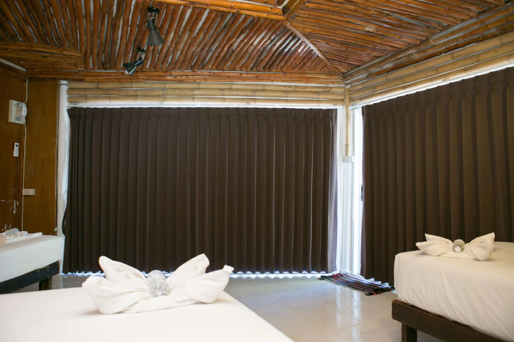 Haadrin Resort