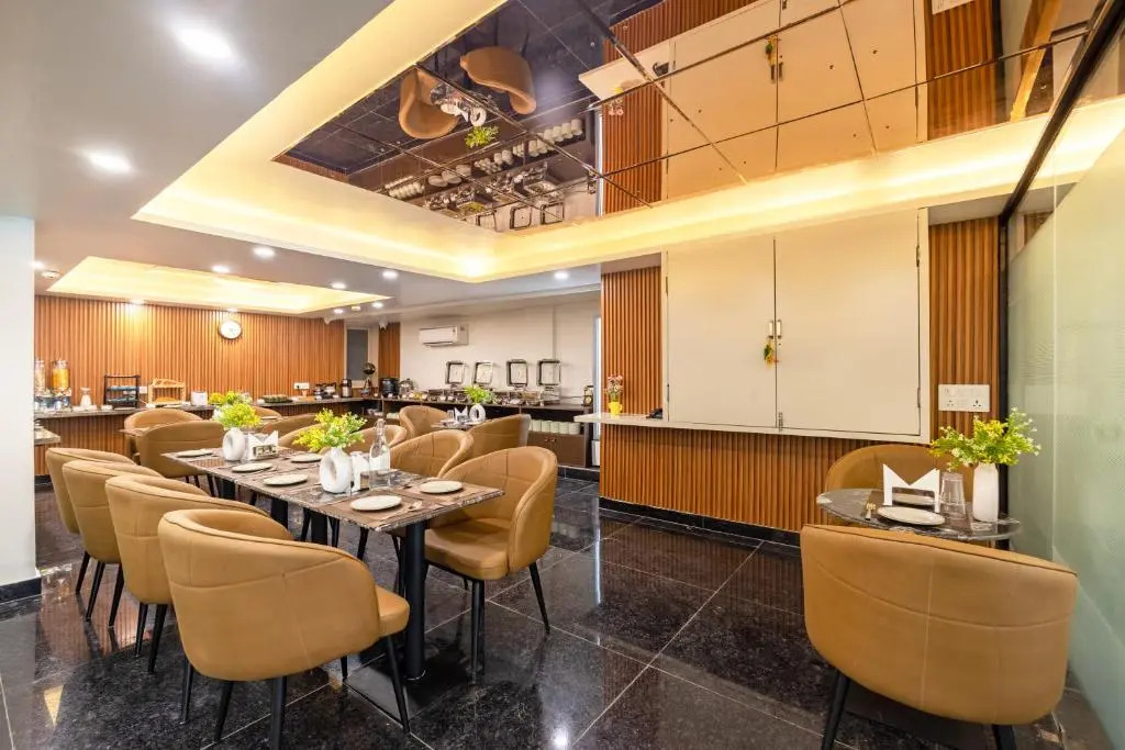 Saltstayz Premier - Paschim Vihar
