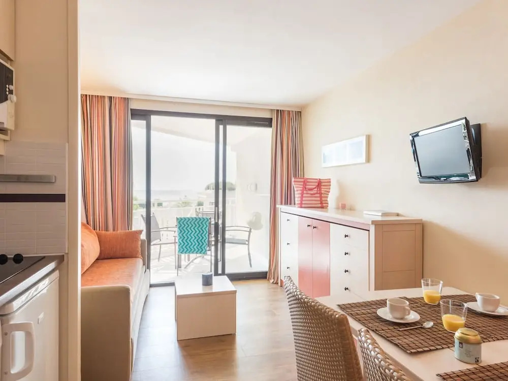 Studio Near the Boulevard in the Decadent City of Cannes