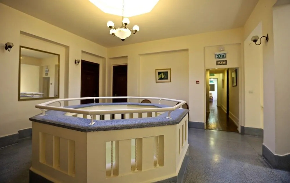 Scots House Hotel