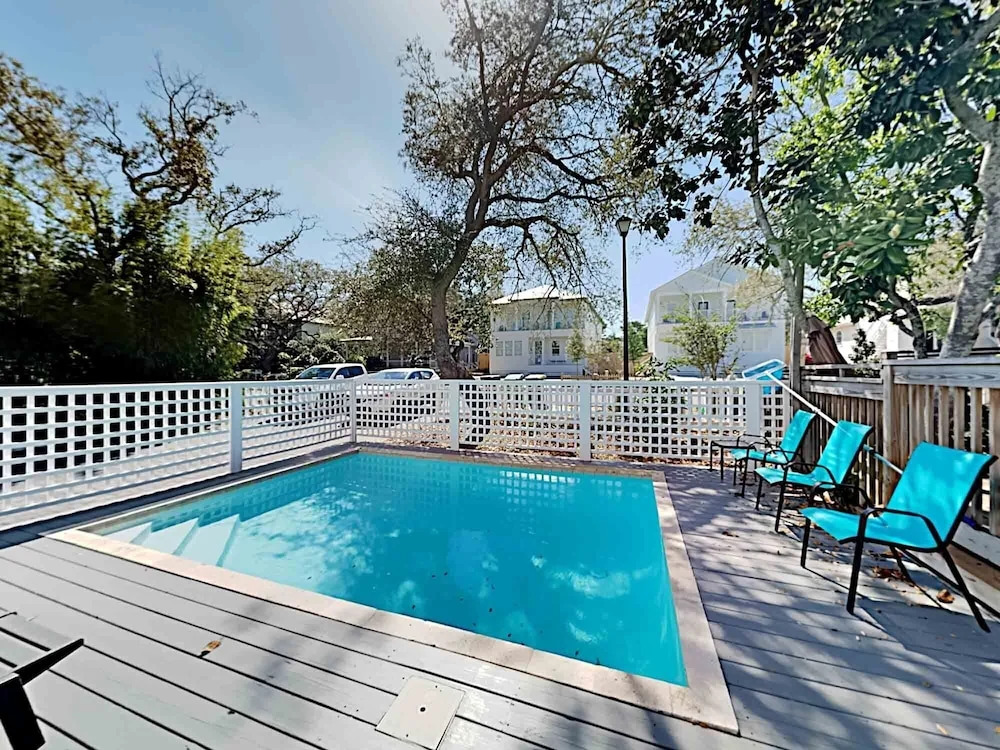 Destiny's Paradise by Southern Vacation Rentals