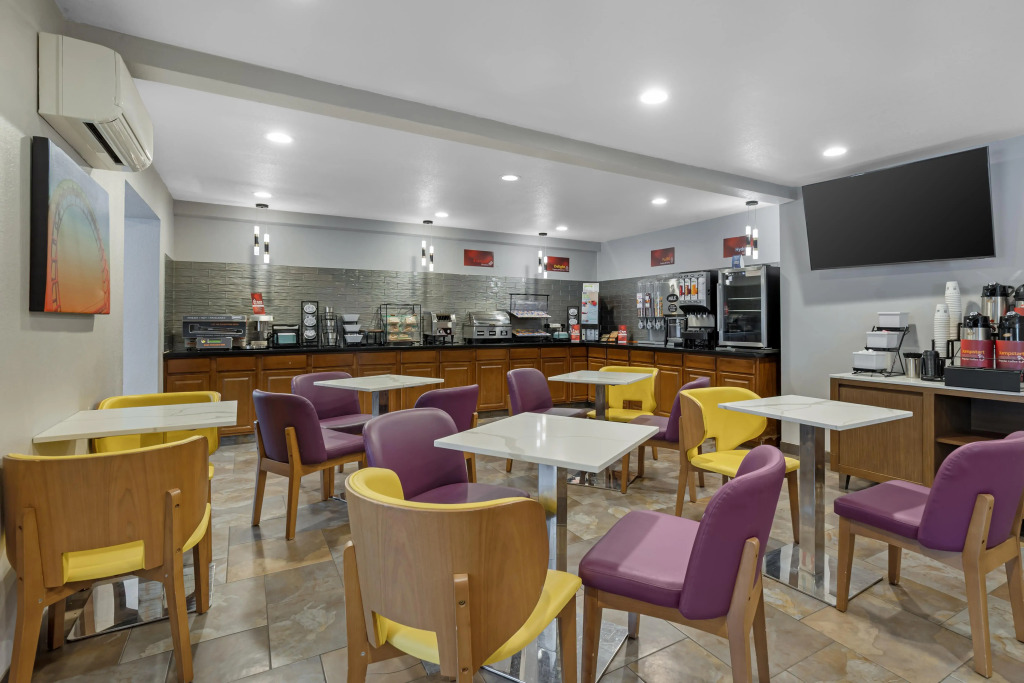 Best Western Plus Altoona Inn