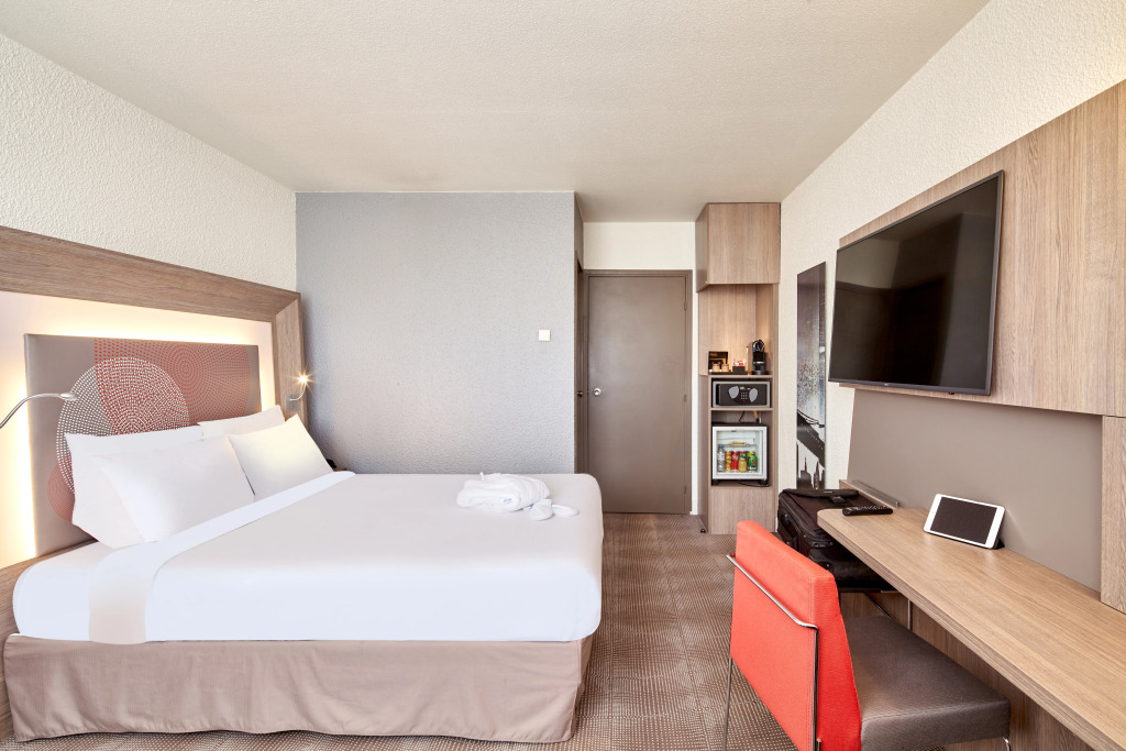 B&B HOTEL Cergy Port 4 étoiles
