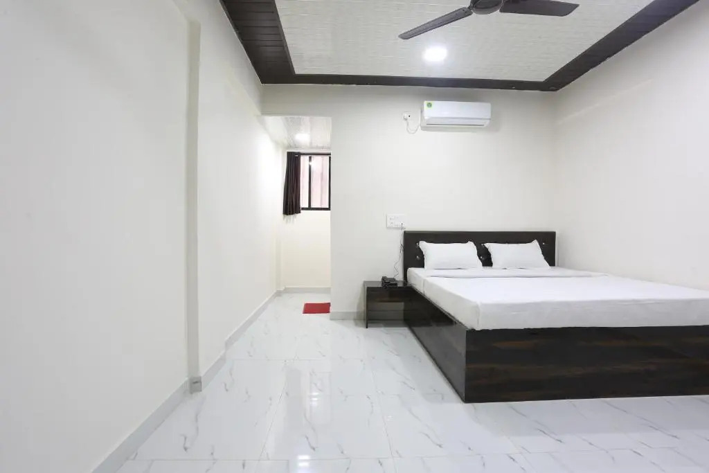 Capital O 85712 Hotel Star Inn