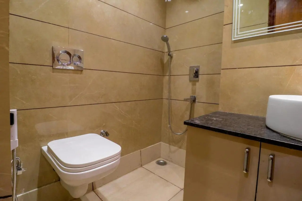 FabHotel Pitampura