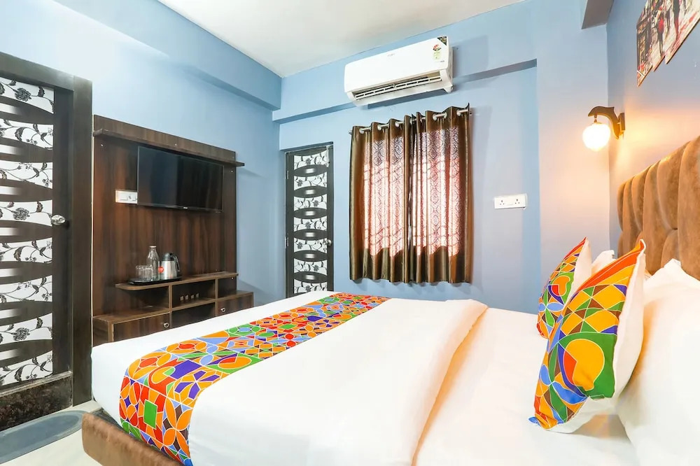 Fabhotel Dream Palace