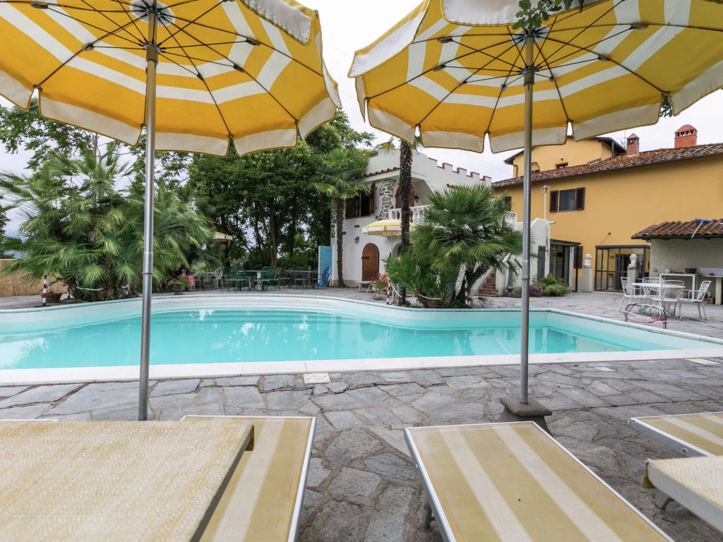 Belvilla by OYO Casa Rosa