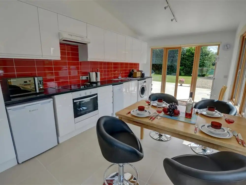 Beautiful, Bright Barn Conversion With Stunning Views of Natural Surroundings, Near Canterbury