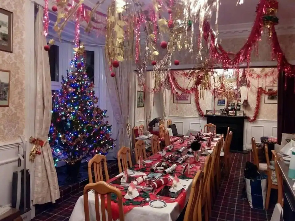 Palace Hotel - Small Hotel