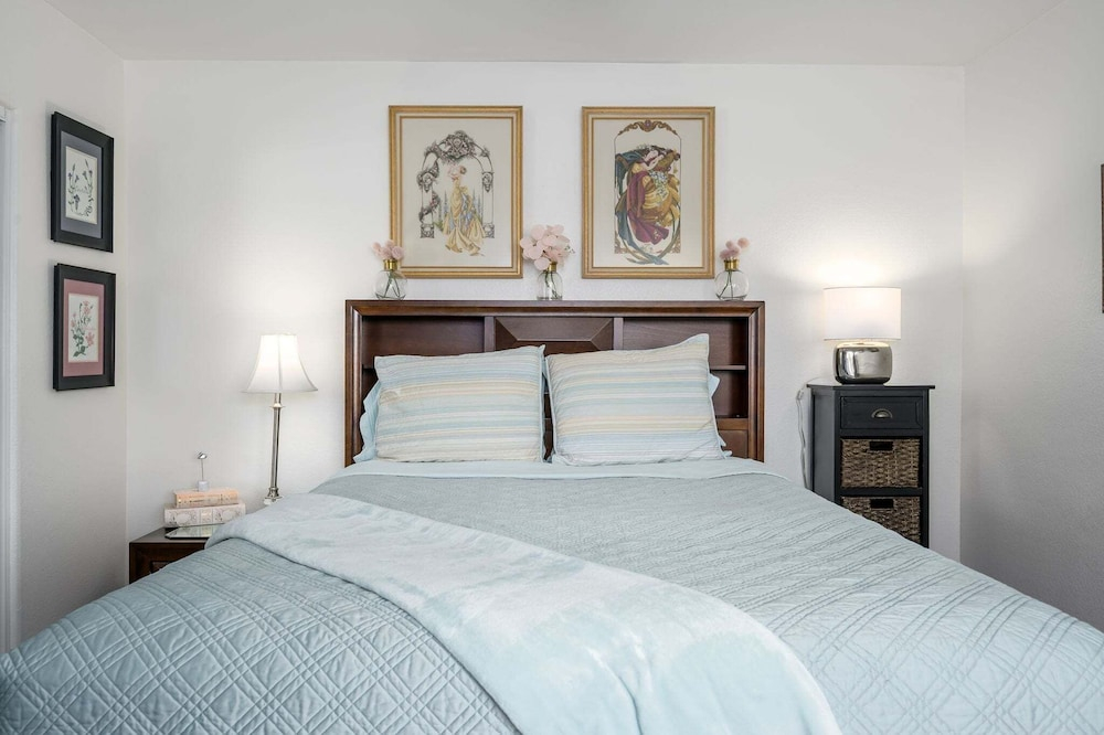 Villa Palma 2 Bedroom Condo