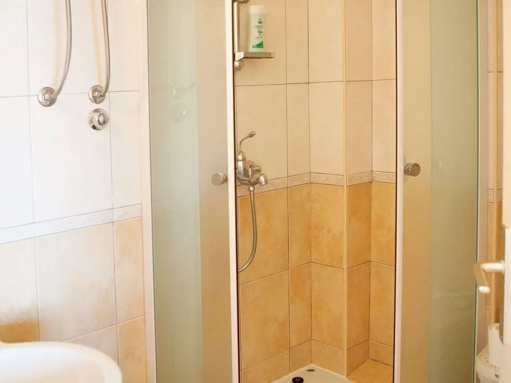 Apartment in Okrug Donji for 4 Person
