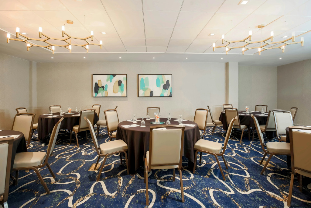 DoubleTree by Hilton Austin-University Area