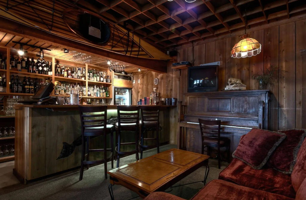 Heriot Bay Inn