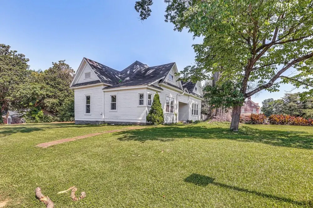 Jackson Family Home ~ 5 Mi to Downtown!