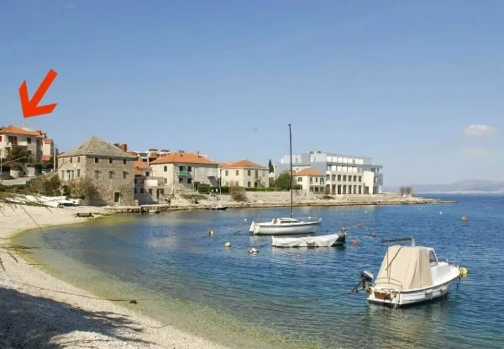 Nikša - 10 m From Beach - A1 Narancasti