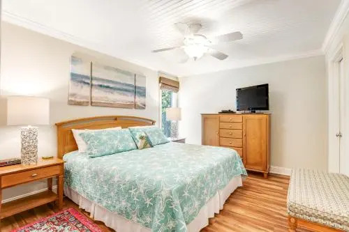 1414 Courtside Villa