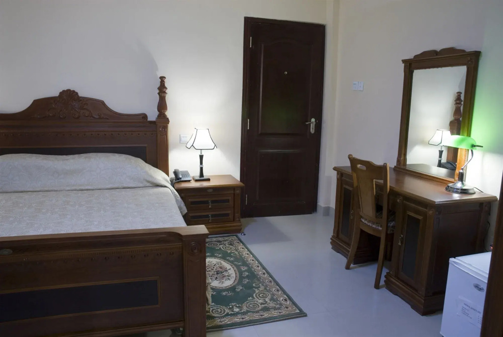 Crystal Palm Hotels