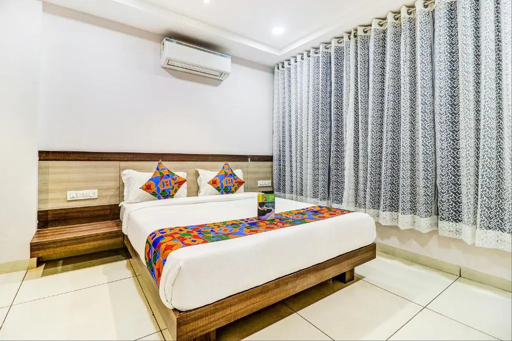 FabHotel Meera Palace