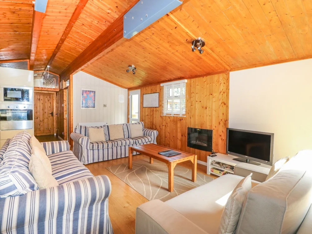 Pine Lodge