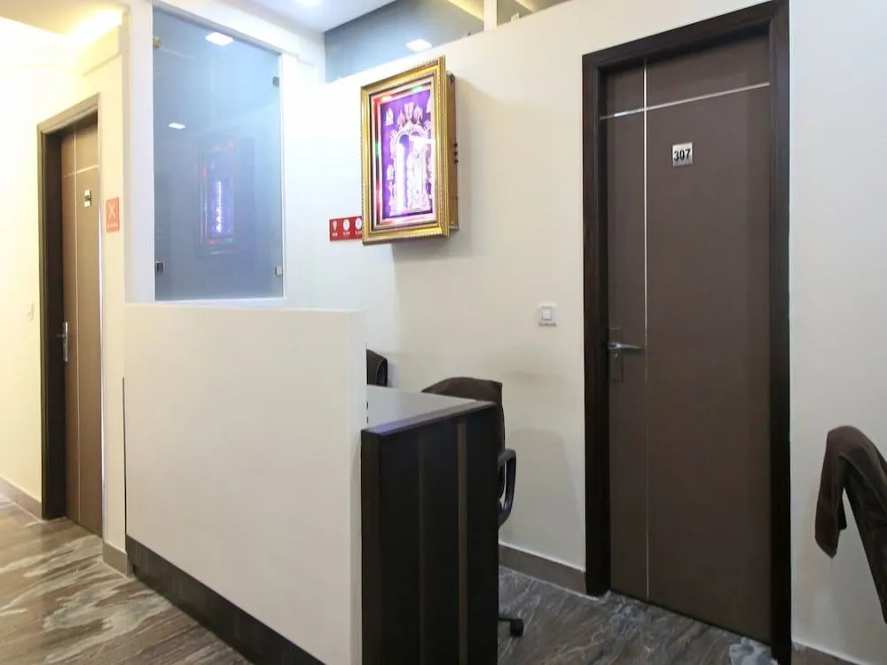 OYO Rooms Paschim Vihar