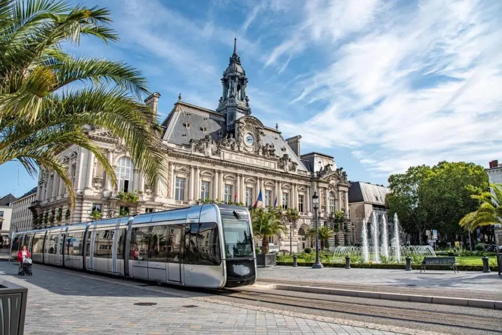 Les Lys Lumineux Élégant Raffiné Tours