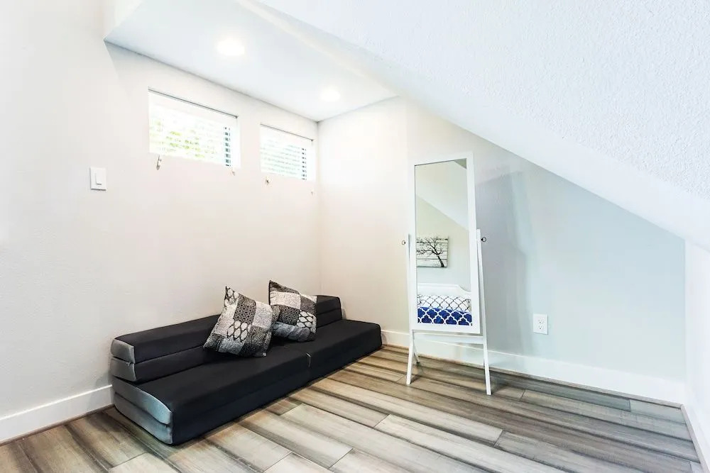 Montrose Guesthouse Suites