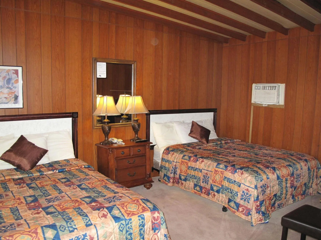 Blue Mountain Motel
