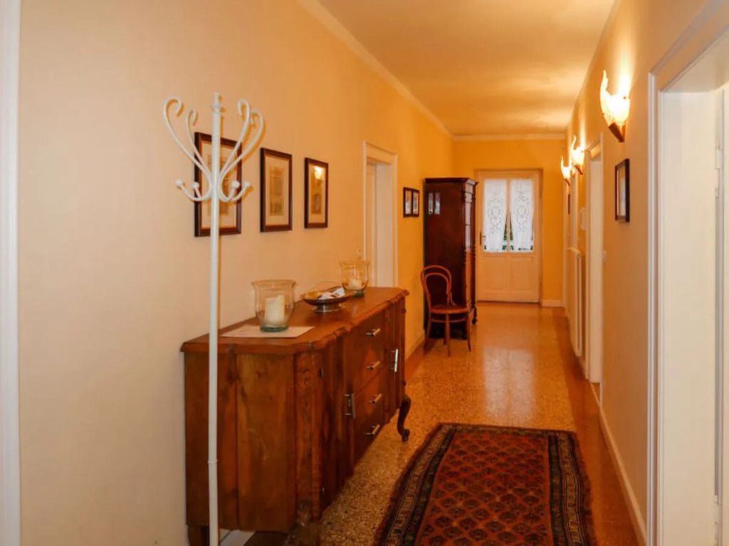 Apartment La Perla del Lago by Interhome