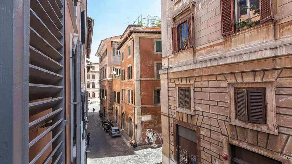 Arenula Balcony