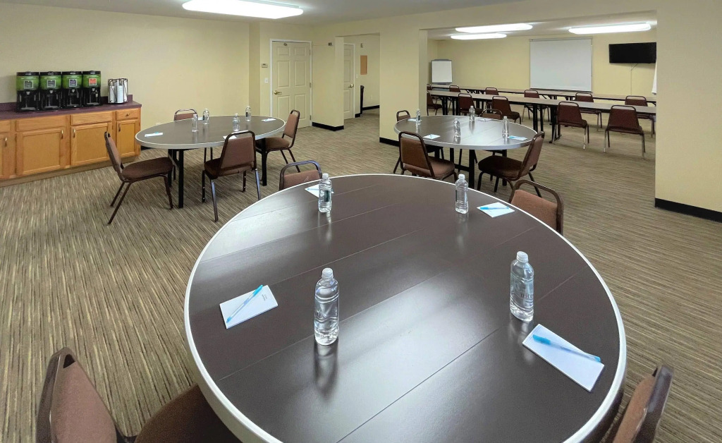 Smart Suites, an Ascend Collection Hotel
