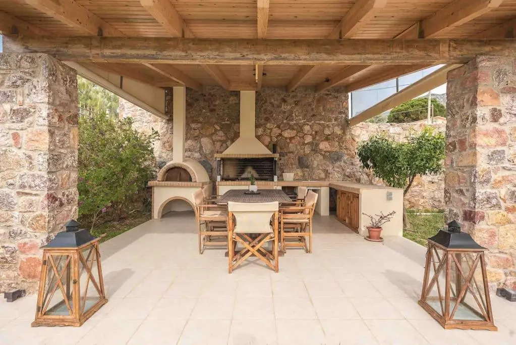 Anavissos 3bdr Seaview Beachhouse with Bbq