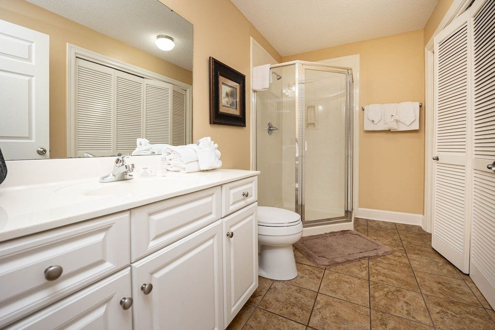 Phoenix West 207 3 Bedroom Condo