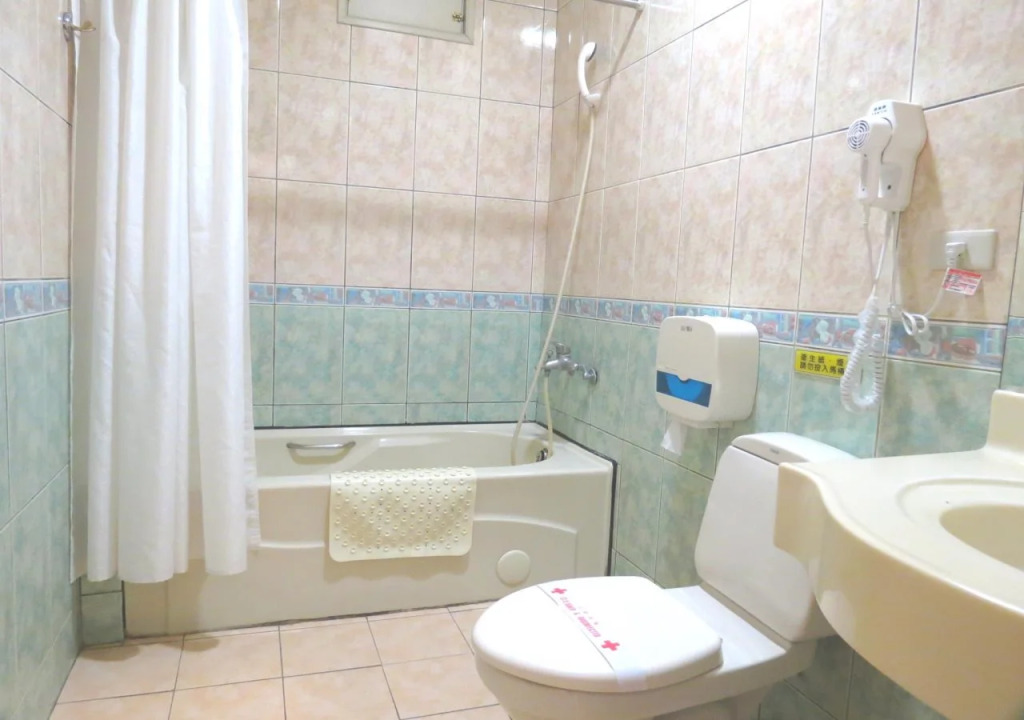 East Commercial Affairs Hotel