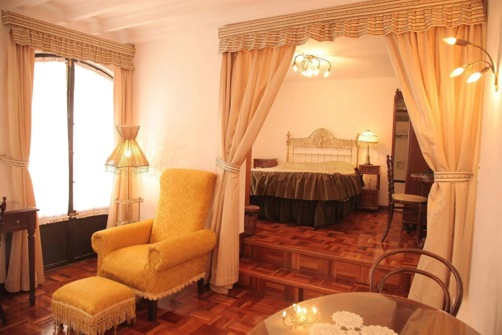 El Hotel de Su Merced