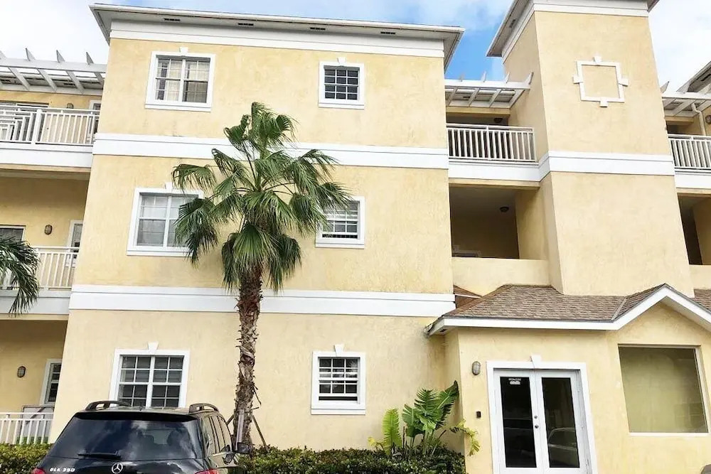 Luxury Condo at Venito